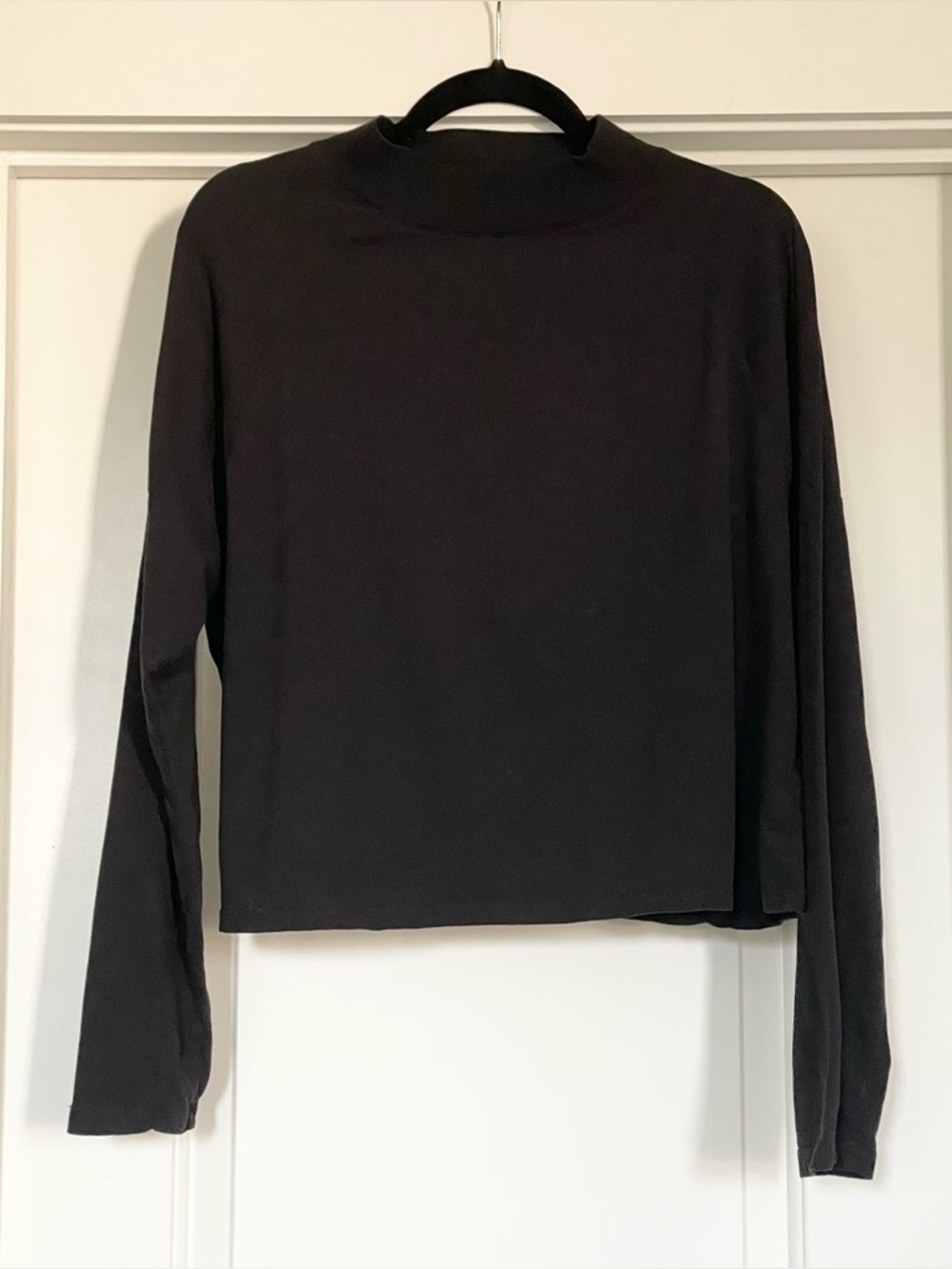 We The Free Black Mock Neck Cropped Knit Pullover Long Sleeve Tee Size Small